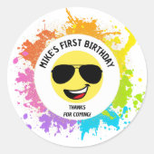 Schattige blij gezicht, vliegenierbril, leuke eers ronde sticker (Voorkant)