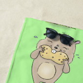 Schattige blije glimlachende hamster met pindakaar strandlaken (In situ)