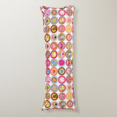 schattige bloemen, vogels, hartenpatroon lichaamskussen (Voorkant Verticaal)