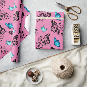 Schattige bloemvlinderpatroon roze cadeaupapier
