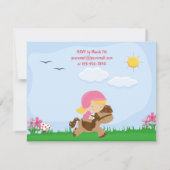 Schattige Blond Meisje Rijden Bruin Paard Verjaard Kaart (Achterkant)