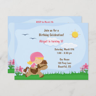 Schattige Blond Meisje Rijden Bruin Paard Verjaard Kaart