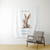 Schattige Blue Bunny Kind verjaardagsfeestje Wandkleed (In situ)