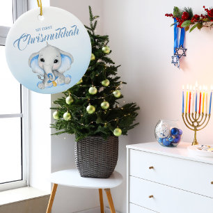 Schattige Blue Elephant Baby's Eerste Chrismukkah Keramisch Ornament