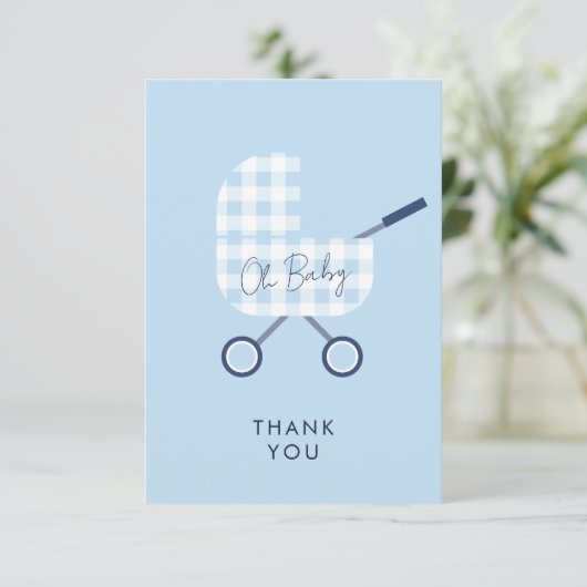 Schattige Blue Gingham Pram Baby shower dank u Bedankkaart (Staand voorkant)