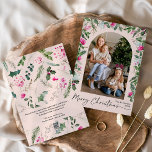 Schattige Blush Roze Foliage Arch Merry Christmas  Feestdagenkaart<br><div class="desc">Dit collectie is voorzien van waterverf felroze bloemblaadjes,  bessen & wintergroen met een moderne en elegante typografie,  met een winterbotanische patroonrug.</div>