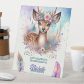 Schattige Boho Waterverf Woodland Herten Verjaarda Reclamebord Met Voetstuk (Insitu)