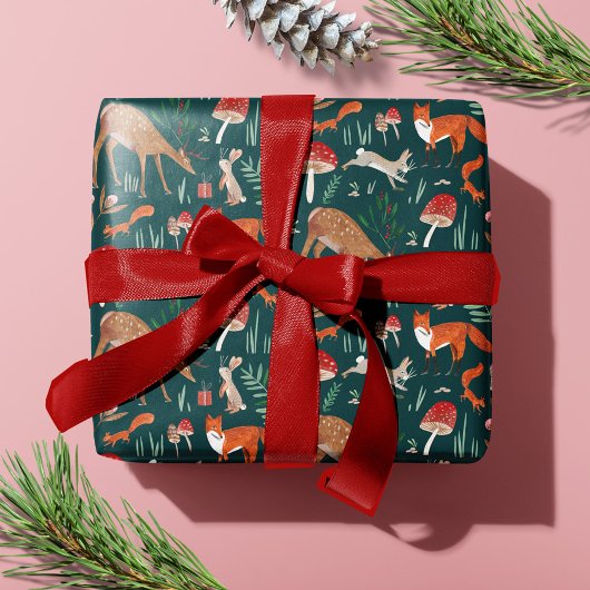Schattige bosdieren groene kerstbos cadeaupapier