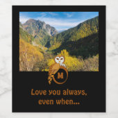 Schattige Britse Owl Nesting Monogram Egg Foto Wijn Etiket (Enkel label)