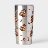 Schattige bruin en beige lieveheersbeestje en bloe geïsoleerde drinkbeker (Achterkant)