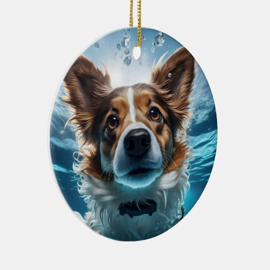 Schattige bruin wit hondje onderwater zwemmen Orna Keramisch Ornament (Rechts)