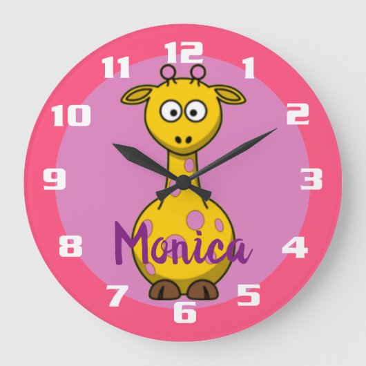 Schattige Bubble gum Roze Giraffe met Monogram Grote Klok (Voorkant)