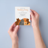 Schattige budget kat verjaardagsfeestuitnodiging flyer (Hand)