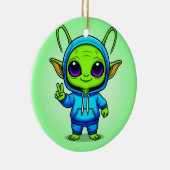 Schattige buitenaards personage poseert in kleurri keramisch ornament (Rechts)