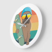 schattige bulldog met skateboard grote klok (Hoek)