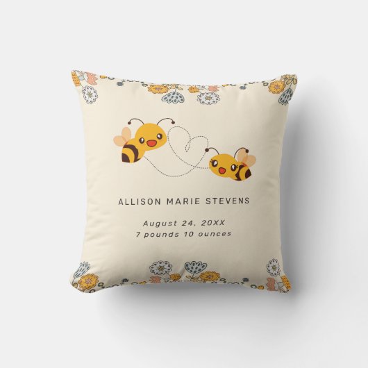 Schattige Bumble Bees & Flowers Baby Geboortestati Kussen (Voorkant)