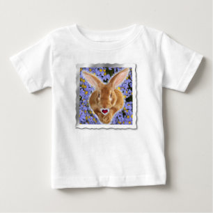 Schattige Bunny omhuld met zoet hart