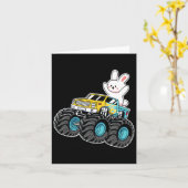 Schattige Bunny Riding Monster Vrachtwagen Paasdag Kaart (Gele Bloem)