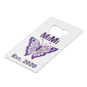 Schattige Butterfly Mimi "Est 2020" Creditkaart Flessenopener (Achterkant Gekanteld)