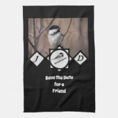 Schattige Carolina Chickadee Monogram Foto Theedoek (Verticaal)