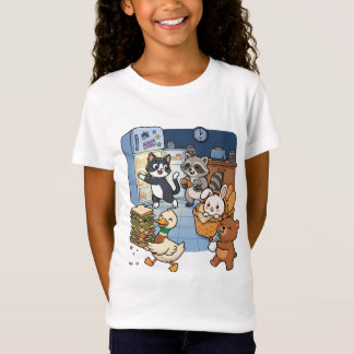Schattige cartoon dieren stelen eten uit een keuke t-shirt