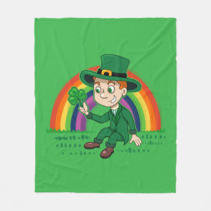 Schattige cartoon kabouter met klaver en regenboog fleece deken