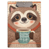 Schattige cartoon luiaard met overdreven slaperige klembord (Voorkant)