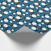 schattige cartoon pinguïn met blauwe achtergrond cadeaupapier (Hoek)