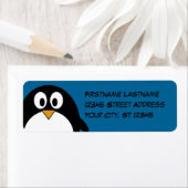 schattige cartoon pinguïn met blauwe achtergrond etiket (Insitu)