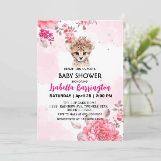 Schattige Cheetah cub roze bloemetjes baby shower  Kaart (Staand voorkant)