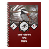 Schattige Chestnut Backed Chickadee Monogram Foto Notitieboek (Voorkant)