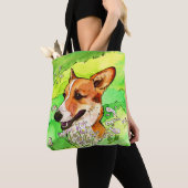 Schattige Corgi in een bloemenveld Waterverf Tote Bag (Dichtbij)