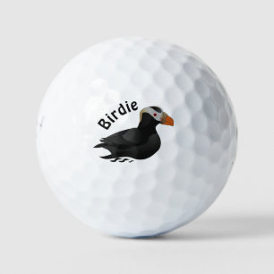 Schattige Crested Puffin Cartoon zwemmen Golfballen