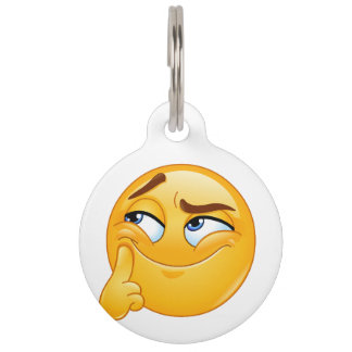 Schattige Denkende Emoji Grappige Smalende Gezicht Huisdierpenning