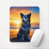 Schattige Dog bij Sunset Serene Ocean Beach Muismat (Met muis)