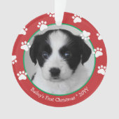 Schattige Dog First Christmas Paw print rood groen Ornament (voorkant)