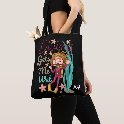 Schattige duiken krijgt me nat monogram tote bag (Dichtbij)