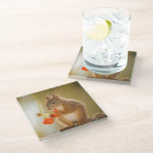 Schattige eekhoorn Een heldere rode aardbei eten Glazen Onderzetter (Schuin)