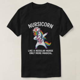Schattige Eenhoorn Verpleegster Vibes voor Zorghel T-shirt