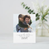 Schattige Eenvoudig en Elegant Bewaar de datumfoto Save The Date (Staand voorkant)