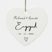 Schattige eerste kerst verloofd minimalistisch keramisch ornament (Achterkant)