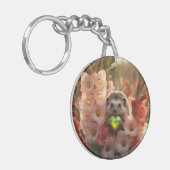 Schattige egel van augustus met peridot hart sleutelhanger (Voorkant Links)