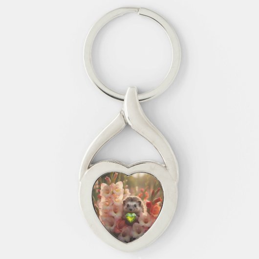 Schattige egel van augustus met peridot hart sleutelhanger (Voorkant)