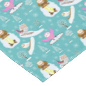 Schattige eigenaars die een winterdag vieren tafelkleed (Gekanteld)