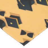 Schattige Elegant Modern Zwart & Geel Graduation c Tafelkleed (Gekanteld)