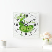 Schattige erwten bevestigen - achtergrondkleur kie vierkante klok (Huis)