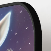 Schattige Fantasy Baby Giraffe met Holly Pickleball Paddle (Links Detail)