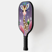 Schattige Fantasy Baby Giraffe met Holly Pickleball Paddle (Links)