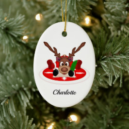 Schattige Feestelijk Kerstrendier Aangepast Keramisch Ornament