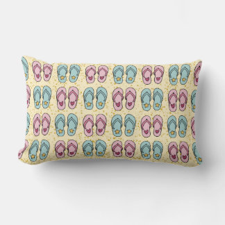 Schattige Flip Flop Pattern op Zandachtergrond Kussen